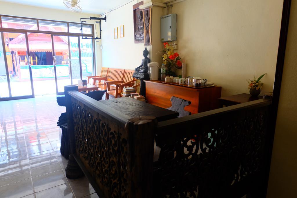 J-Safe Guesthouse Sukhothai Exterior foto