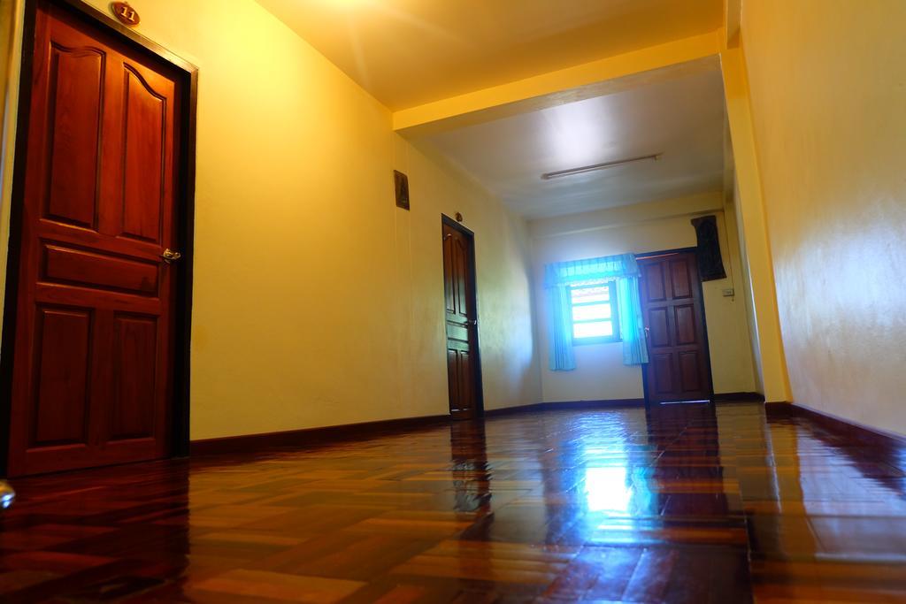 J-Safe Guesthouse Sukhothai Exterior foto